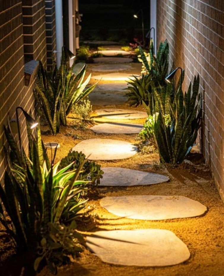 sandstone landscaping with stepping stones Sandstone Transforms your Landscape